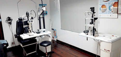 Costa Rica ophthalmologic clinic station