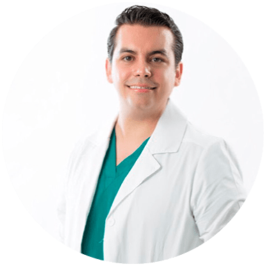 Cancun Fertility Clinic doctor smiling