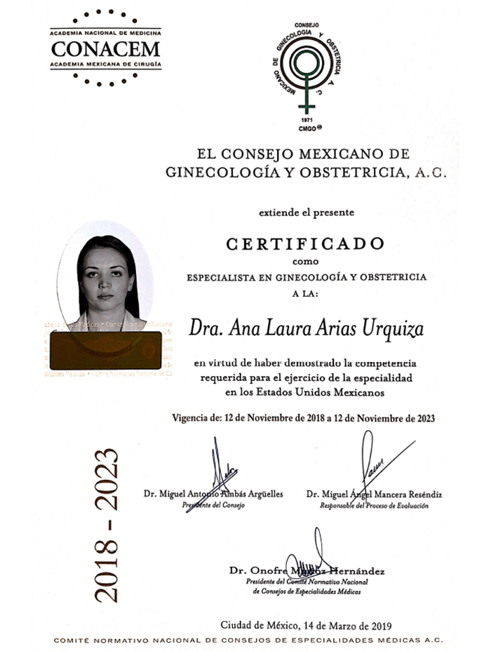 Cancun Gynecologist doctor certificate