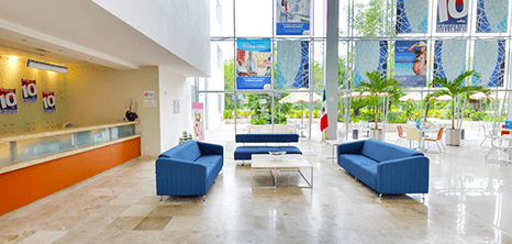 Cancun neurosurgery clinic lobby