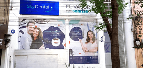 Mexico City dental clinic entrance