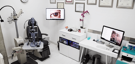 Tijuana ophthalmologic clinic station