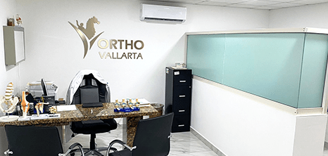 Vallarta orthopedist clinic station